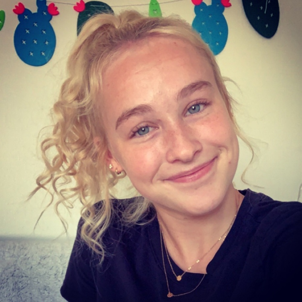 Meet your Posher, Alaina
